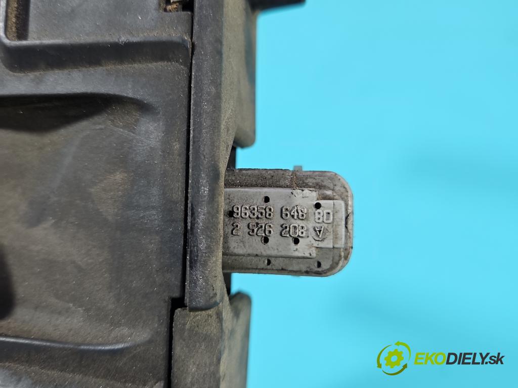 Peugeot 206 1.4 8V 75 HP manual 55 kW 1360 cm3 3- cievka zapaľovacia 9635864680 (Zapaľovacia cievka)