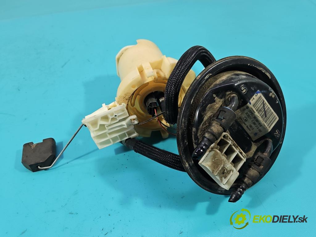 Opel Corsa C 2000-2006 1.2 16V 80 hp manual 59 kW 1229 cm3 3- čerpadlo paliva 90581616