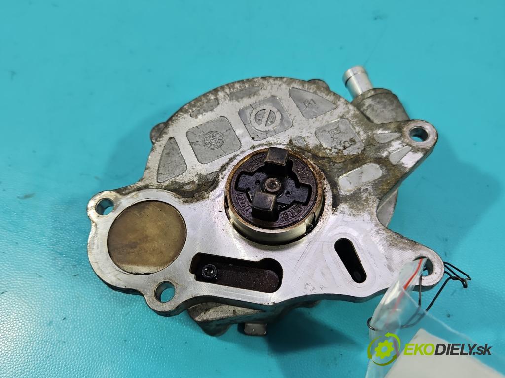 Audi A4 B8 2007-2015 2.0 tdi 120 HP manual 88 kW 1968 cm3 4- čerpadlo rotačný 03L145100F