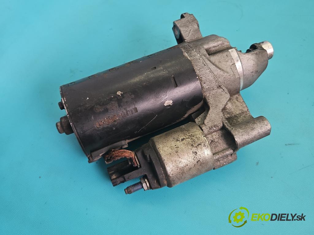 Audi A4 B8 2007-2015 2.0 tdi 120 HP manual 88 kW 1968 cm3 4- štartér 03L911021E (Štartér)
