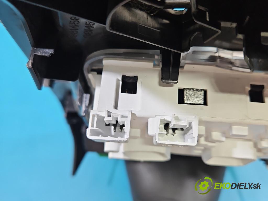 Peugeot 5008 II 2017-2024 2.0 hdi 177 HP automatic 130 kW 1997 cm3 5- svetlo / reflektor interiéra 9825950180