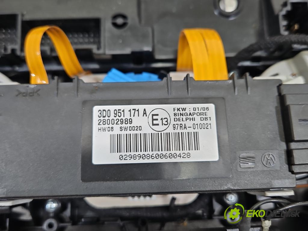 Bentley Continental I 2005-2013 6.0 V12 automatic 411 kW 5998 cm3 4- svetlo / reflektor interiéra 3W0907135E