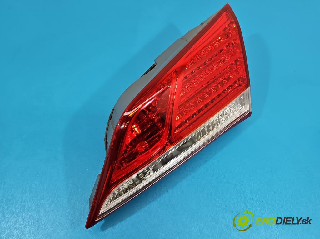 Hyundai I40 1.7 CRDI 116 HP manual 85 kW 1685 cm3 5- svetlo / reflektor zadné pravé kufrové dvere 92404-3Z3