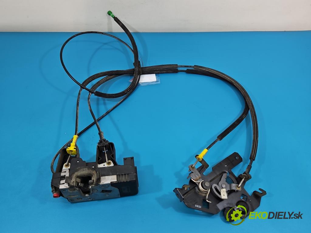 Opel Vivaro 2001-2014 1.9 cdti 101 hp manual 74 kW 1870 cm3 5- zámek zadní pravý 8200004828