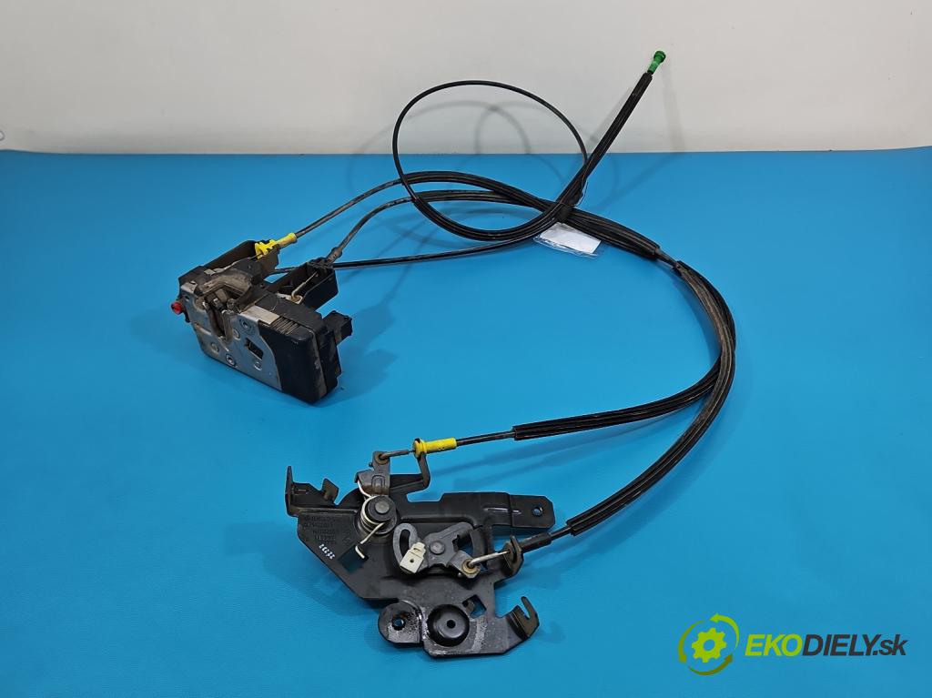 Opel Vivaro 2001-2014 1.9 cdti 101 hp manual 74 kW 1870 cm3 5- zámek zadní pravý 8200004828