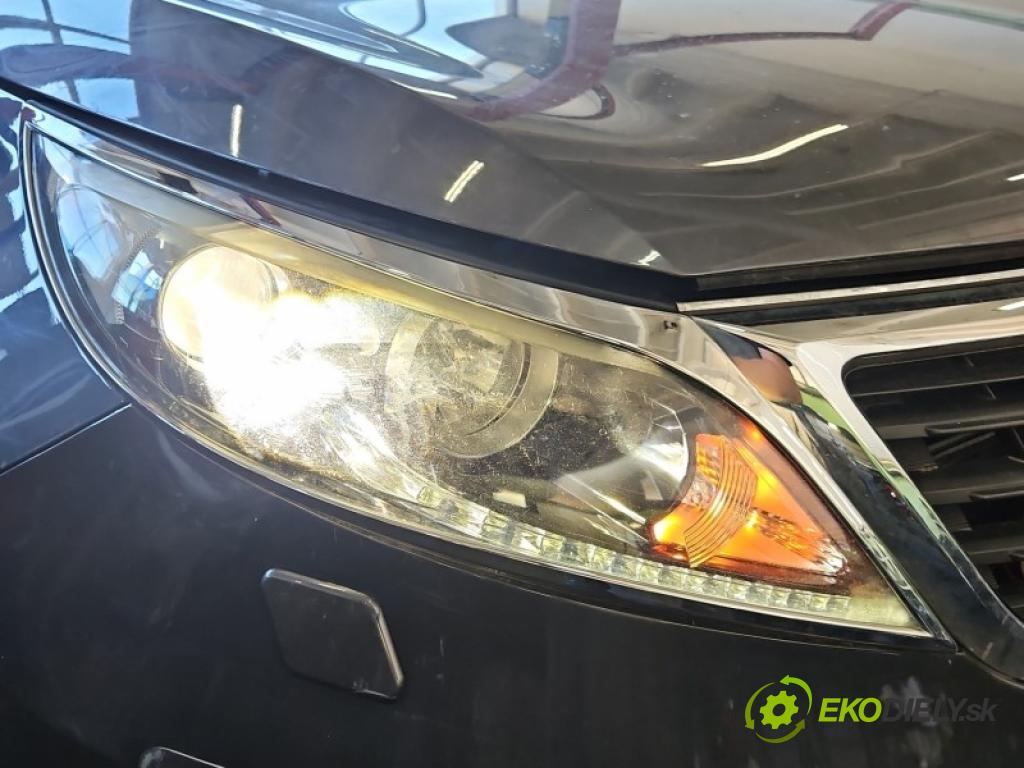 Kia Sportage III 2010-2015 2.0 16V 163 HP manual 120 kW 1998 cm3 5- Reflektor: pravý 92102-3WXXX (Svetlo predné pravé)