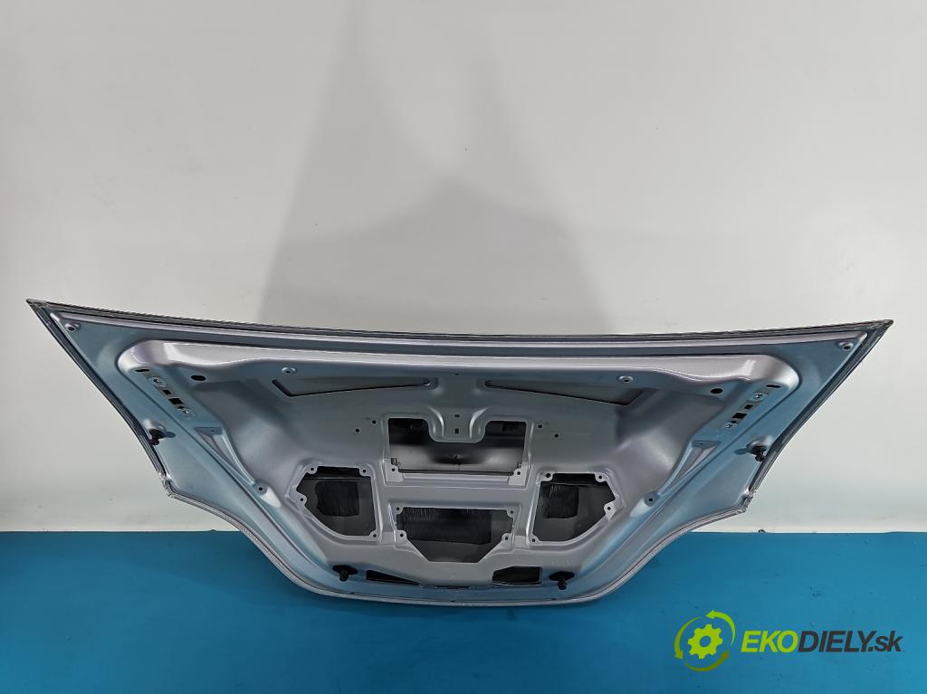 Mercedes CLA C117 X117 2013-2019 1.5 CDI 109 HP automatic 80 kW 1461 cm3 4- zadna kufor  (Kapota zadná (kufor))