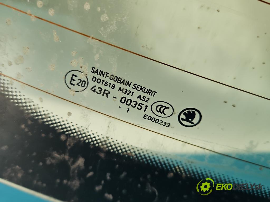 Skoda Fabia III 2014-2021 1.0 MPI 60 HP manual 44 kW 999 cm3 5- sklo zadná  (Sklo zadné)