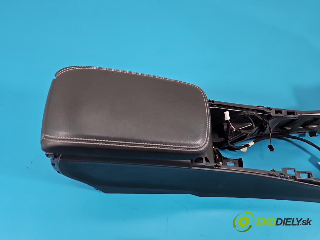 Mercedes CLA C117 X117 2013-2019 1.5 CDI 109 HP automatic 80 kW 1461 cm3 4- operadlo A1766800900 (Lakťová opierka)