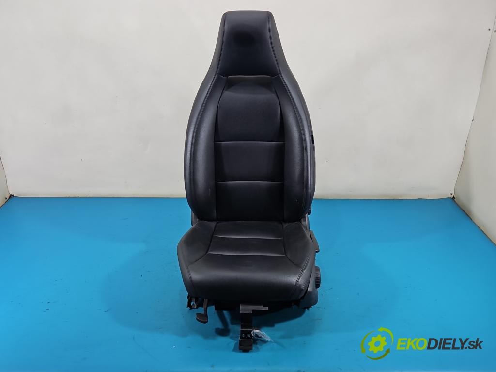 Mercedes CLA C117 X117 2013-2019 1.5 CDI 109 hp automatic 80 kW 1461 cm3 4- Sedadlo levý  (Sedadlo)
