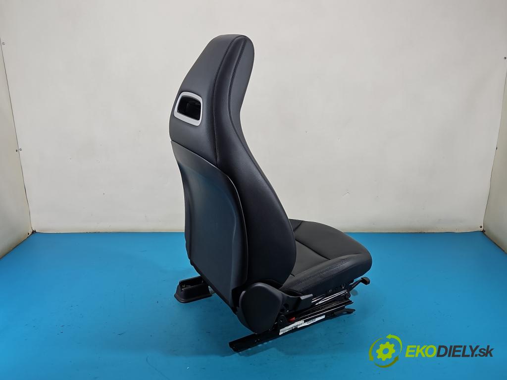 Mercedes CLA C117 X117 2013-2019 1.5 CDI 109 HP automatic 80 kW 1461 cm3 4- Sedačka ľavý  (Sedadlo)