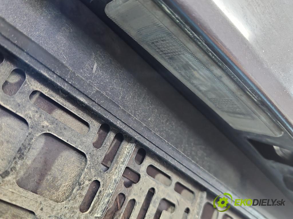 Hyundai I40 1.7 CRDI 116 HP manual 85 kW 1685 cm3 5- zadna kufor  (Kapota zadná (kufor))