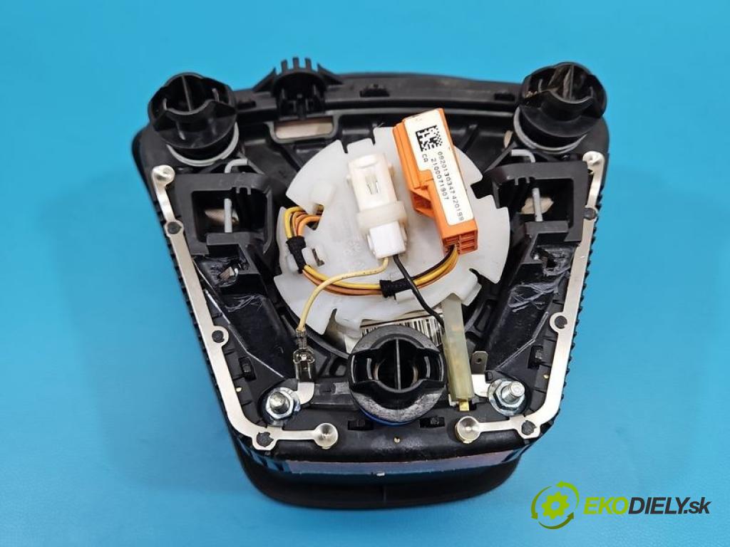 Volvo XC60 I 2008-2017 2.4d 163 HP automatic 120 kW 2400 cm3 5- airbag vzduch: Řidiči: 30721925 (Airbag)