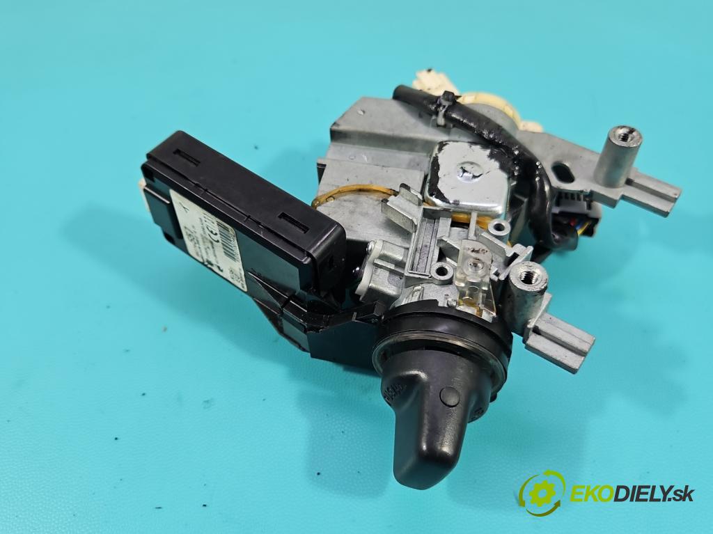 Mitsubishi Outlander II 2006-2013 2.2 DI-D 177 hp manual 130 kW 2268 cm3 5- spínací skříňka 8637A557 (Spínací skříňka)