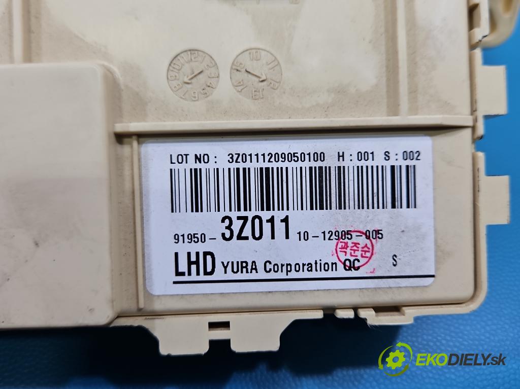 Hyundai I40 1.7 CRDI 116 HP manual 85 kW 1685 cm3 5- skrinka poistka 91950-3Z011 (Poistková skrinka)