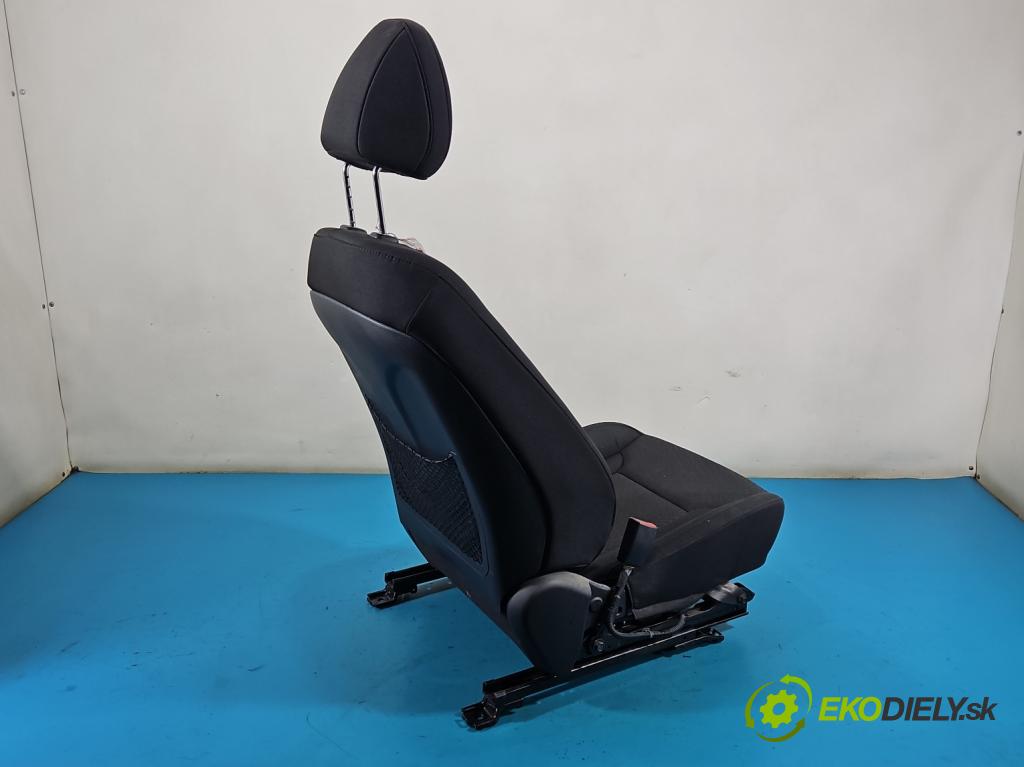 Hyundai I40 1.7 CRDI 116 HP manual 85 kW 1685 cm3 5- Sedačka ľavý  (Sedadlo)