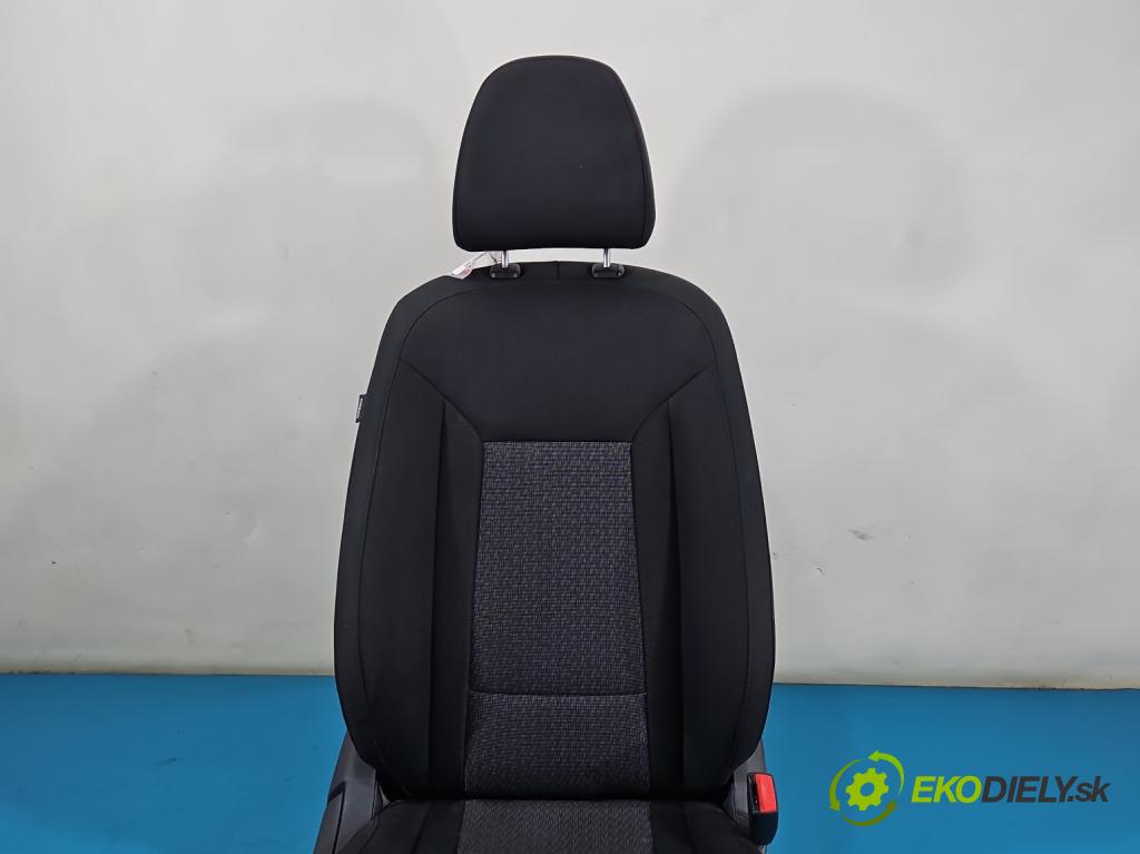 Hyundai I40 1.7 CRDI 116 HP manual 85 kW 1685 cm3 5- Sedačka pravý  (Sedadlo)