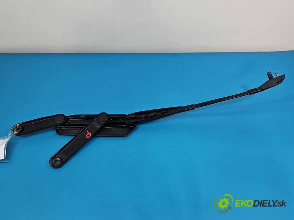 Porsche Cayenne I 2002-2010 4.8 V8 automatic 283 kW 4806 cm3 5- rameno stieračov pravé 7L5955408E