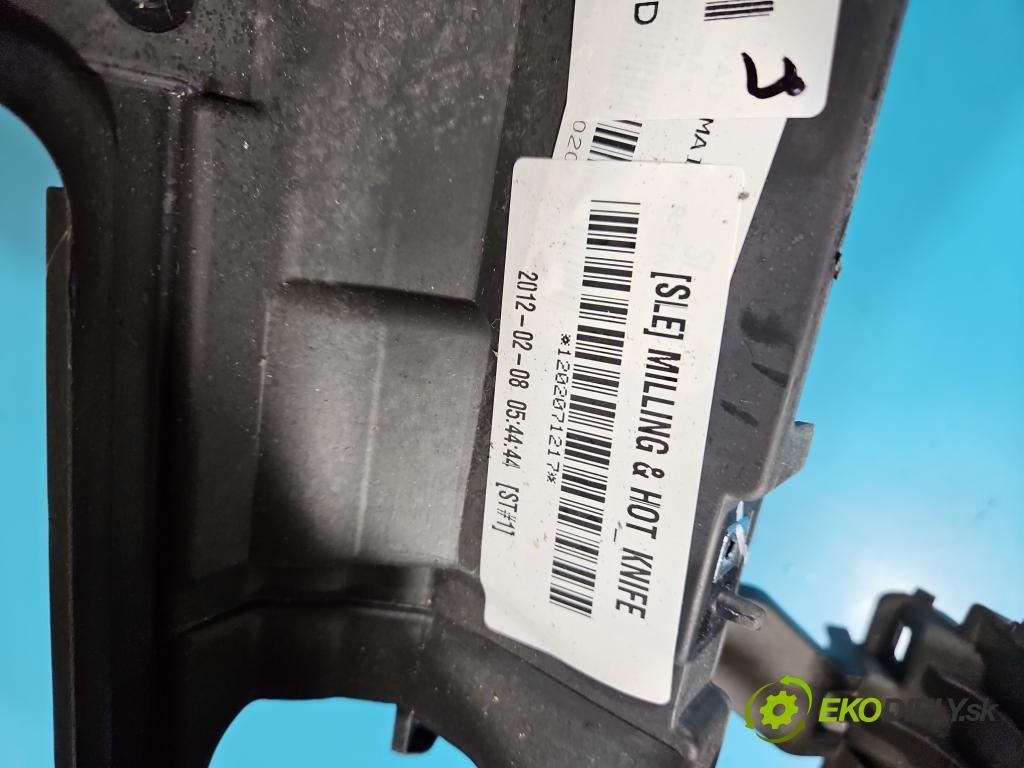 Kia Sportage III 2010-2015 2.0 16V 163 HP manual 120 kW 1998 cm3 5- kokpit,pristrojová doska rozdeľovacia