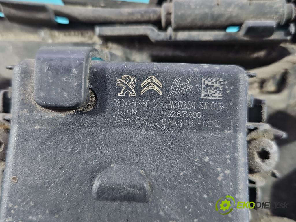 Peugeot 5008 II 2017-2024 2.0 hdi 177 HP automatic 130 kW 1997 cm3 5- snímač otvorenie: kufrové dvere 9809260680