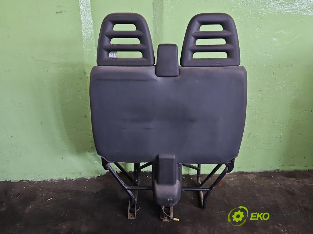 Iveco Daily III 1999-2006 2.8 HPI 116 HP manual 85 kW 2800 cm3 5- Sedačka pravý  (Sedadlo)