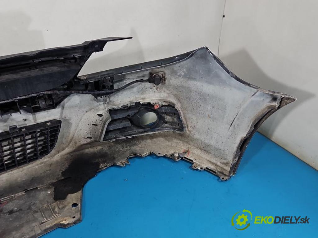 Opel Vectra C 2002-2008 1.9 cdti 120 hp manual 88 kW 1910 cm3 5- nárazník přední 13182889 (Klika dveří ostatní)