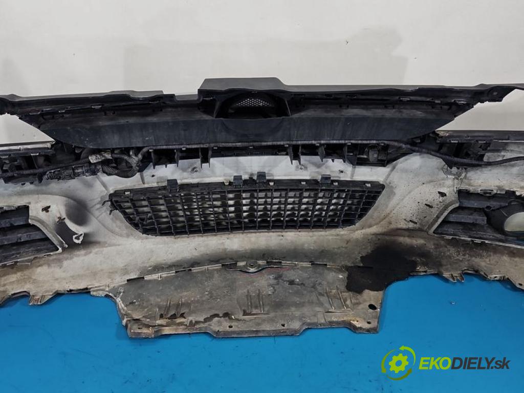Opel Vectra C 2002-2008 1.9 cdti 120 hp manual 88 kW 1910 cm3 5- nárazník přední 13182889 (Klika dveří ostatní)