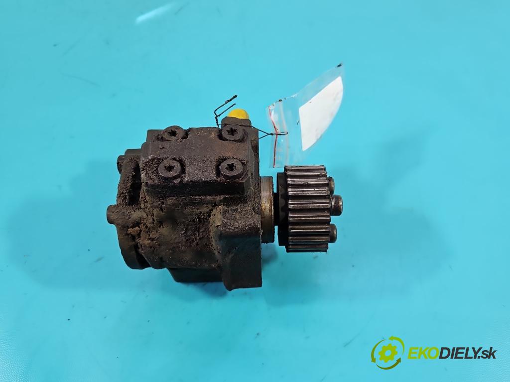 Vw Caddy III 2K 2003-2020 1.6 tdi 75 HP manual 55 kW 1598 cm3 5- čerpadlo vstrekovacia 03L130755E (Vstrekovacie čerpadlo)