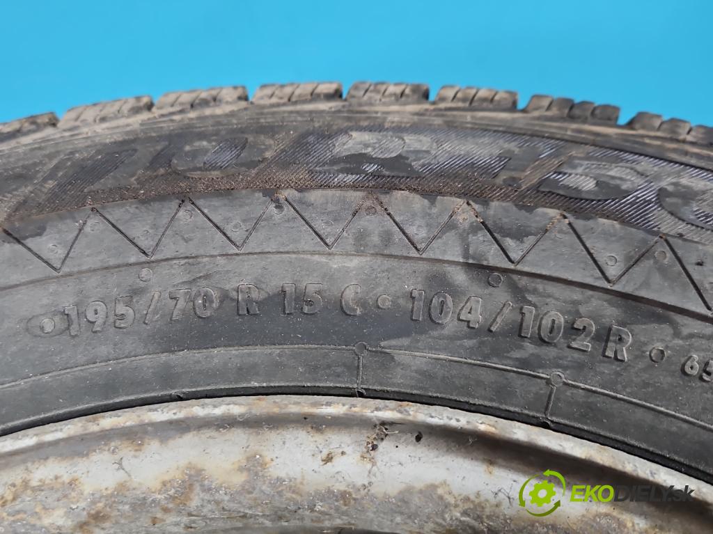 Iveco Daily III 1999-2006 2.8 HPI 116 HP manual 85 kW 2800 cm3 5- koleso rezervne 15"