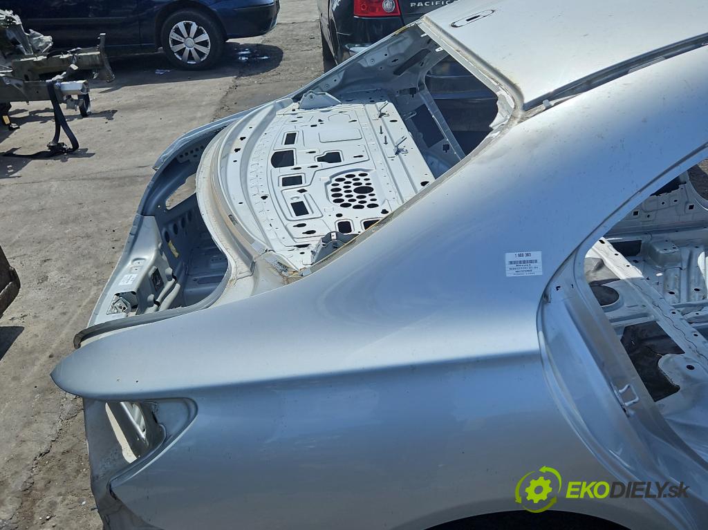 Mercedes CLA C117 X117 2013-2019 1.5 CDI 109 HP automatic 80 kW 1461 cm3 4- blatník zadné pravý