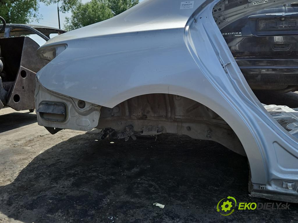 Mercedes CLA C117 X117 2013-2019 1.5 CDI 109 HP automatic 80 kW 1461 cm3 4- blatník zadné pravý