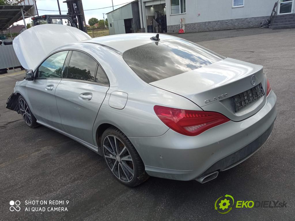 Mercedes CLA C117 X117 2013-2019 1.5 CDI 109 HP automatic 80 kW 1461 cm3 4- Práh: ľavý  (Karoséria ostatné)