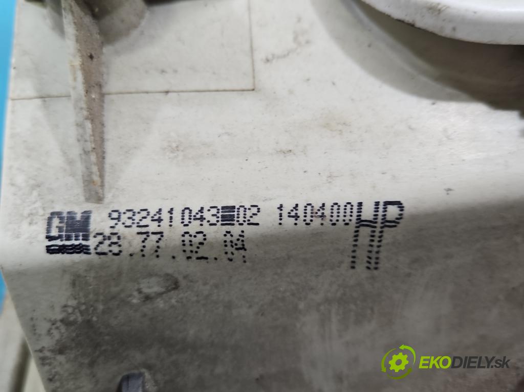 Opel Astra II 1998-2009 1.8 16V 116 HP manual 85 kW 1796 cm3 2- svetlo / reflektor zadné pravé  (Kľučka dverí ostatné)