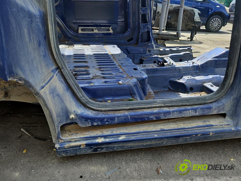 Vw Caddy III 2K 2003-2020 1.6 tdi 75 HP manual 55 kW 1598 cm3 5- blatník zadné pravý