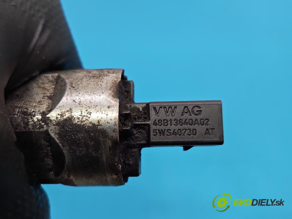 Vw Caddy III 2K 2003-2020 1.6 tdi 75 HP manual 55 kW 1598 cm3 5- lišta vstrekovacia R03L125A (Vstrekovacia lišta)