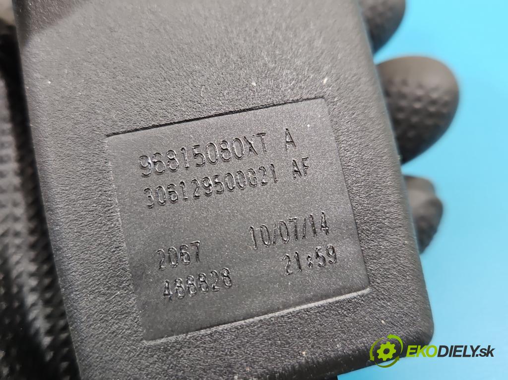 Peugeot Partner II 2008-2018 1.6 hdi 90 hp manual 66.2 kW 1560 cm3 5- stěna bezpečnost přední pravý 96815085XX