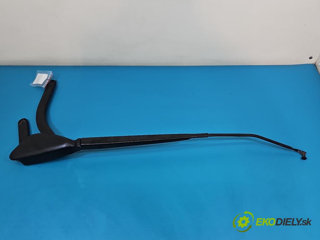Renault Scenic II 2003-2009 1.9 dci 120 HP manual 88 kW 1870 cm3 5- rameno stieračov pravé 80010797