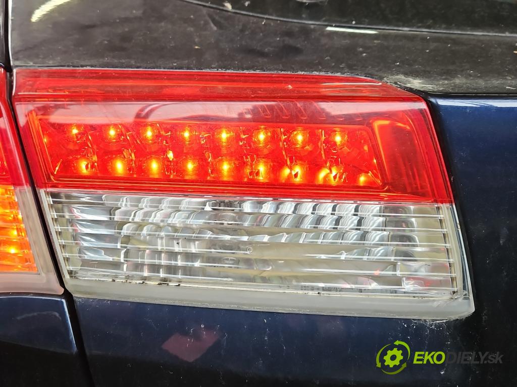 Renault Laguna III 2007-2015 1.5 dci 110 HP manual 81 kW 1461 cm3 5- svetlo / reflektor zadné ľavé kufrové dvere 265540001R