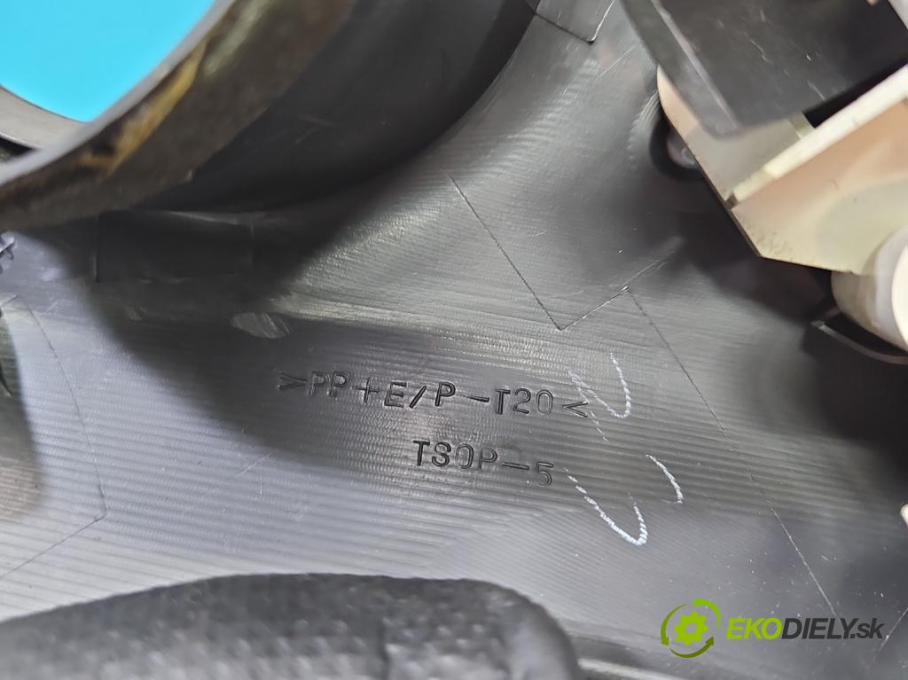 Toyota Yaris I 1999-2005 1.0 16V 68 hp manual 50 kW 998 cm3 3- palubní deska panel topení 758268-701B