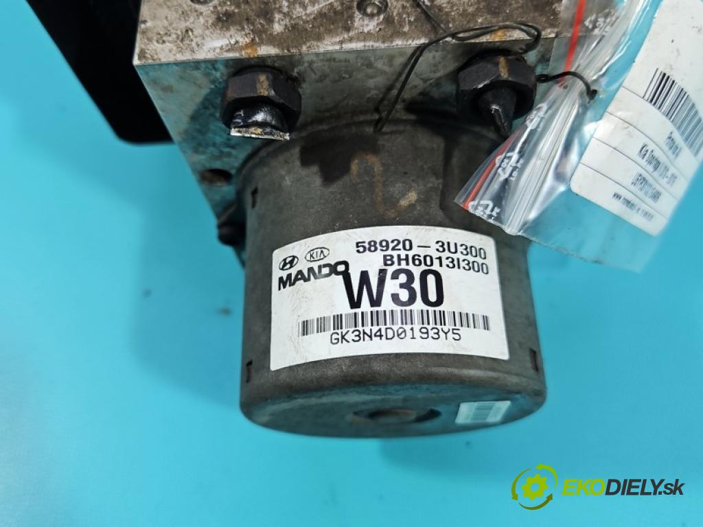 Kia Sportage III 2010-2015 2.0 16V 163 HP manual 120 kW 1998 cm3 5- čerpadlo abs 5WY7F42D (Pumpa ABS)