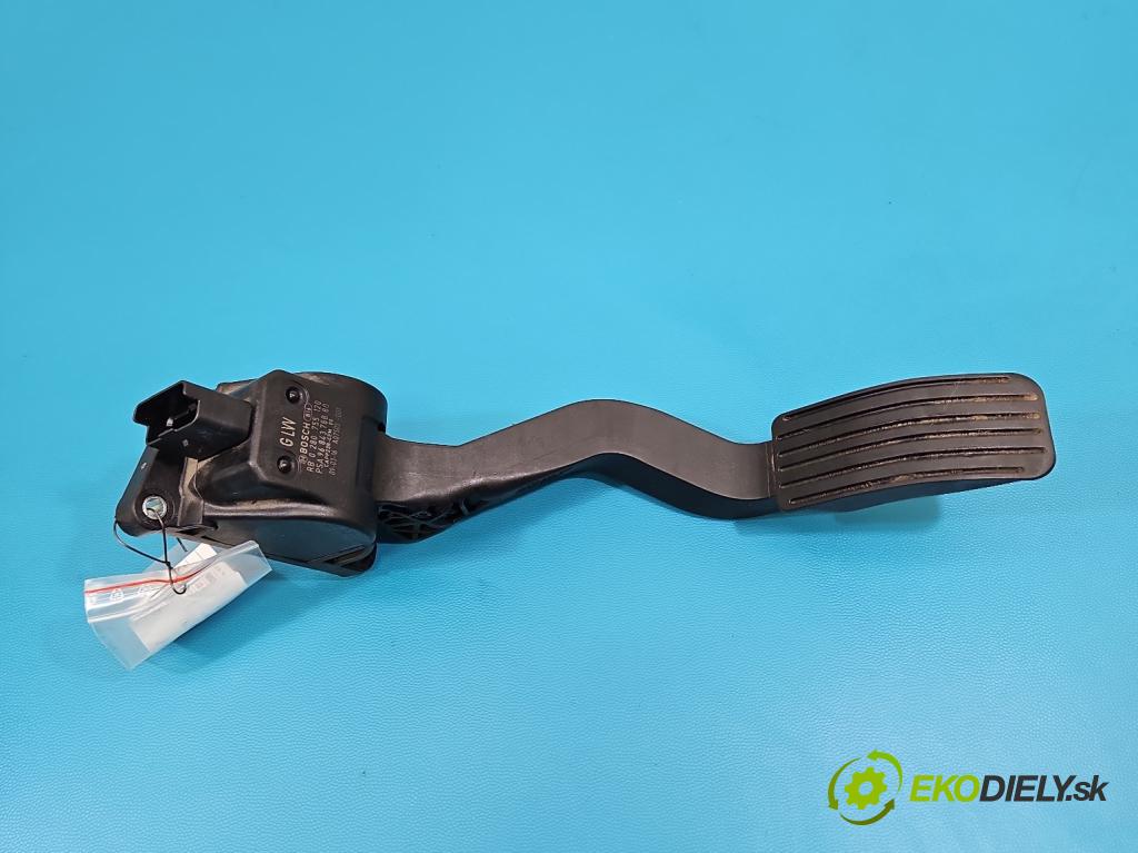 Citroen C4 I 2004-2011 1.6 hdi 90 HP manual 66.2 kW 1560 cm3 5- pedal plyn potenciometr: 9684378880