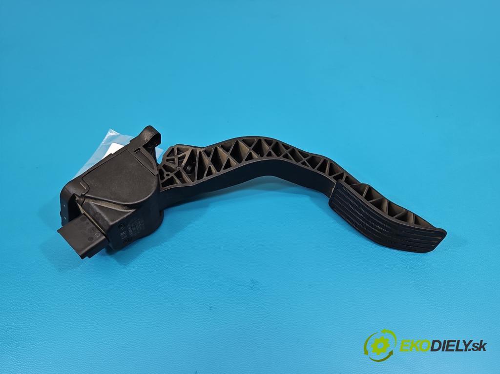Citroen C4 I 2004-2011 1.6 hdi 90 HP manual 66.2 kW 1560 cm3 5- pedal plyn potenciometr: 9684378880