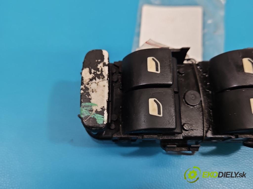 Citroen C4 I 2004-2011 1.6 hdi 90 hp manual 66.2 kW 1560 cm3 5- Přepínač oken zpětných zrcátek 9651464577