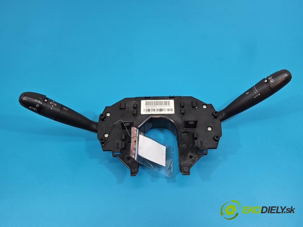 Citroen C4 I 2004-2011 1.6 hdi 90 HP manual 66.2 kW 1560 cm3 5- prepínač komplex: 96644965XT (Prepínacie páčky pod volantom)