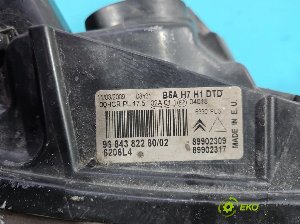 Citroen C4 I 2004-2011 1.6 hdi 90 HP manual 66.2 kW 1560 cm3 5- Reflektor: pravý 9684382280 (Svetlo predné pravé)