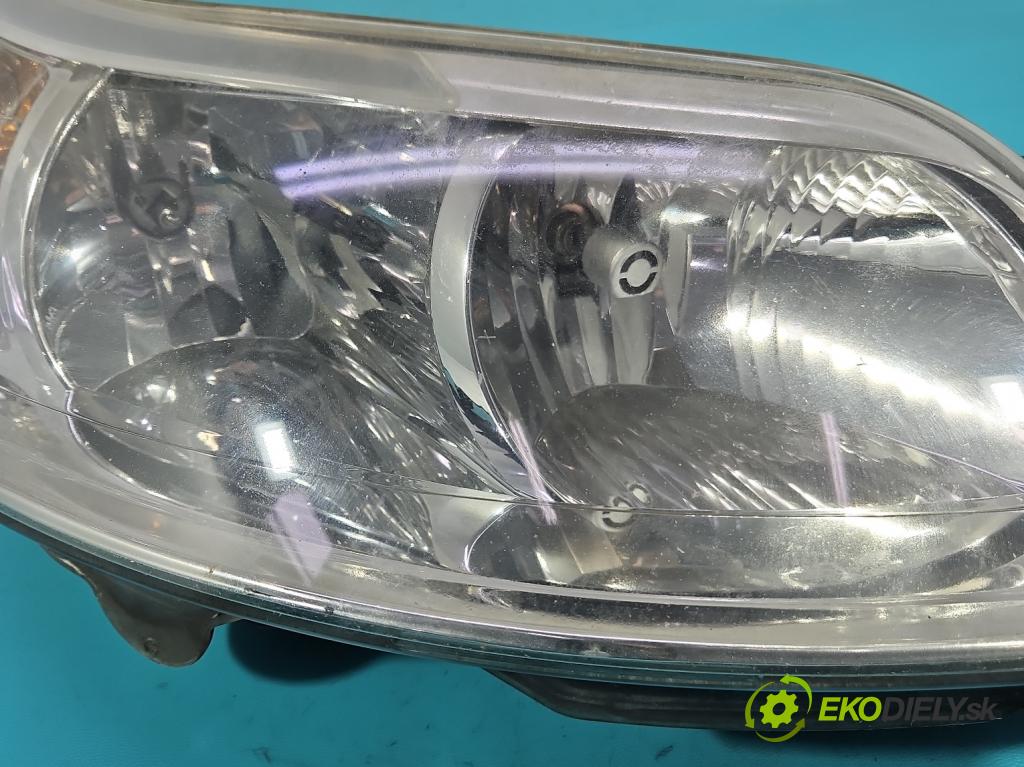 Citroen C4 I 2004-2011 1.6 hdi 90 HP manual 66.2 kW 1560 cm3 5- Reflektor: pravý 9684382280 (Svetlo predné pravé)