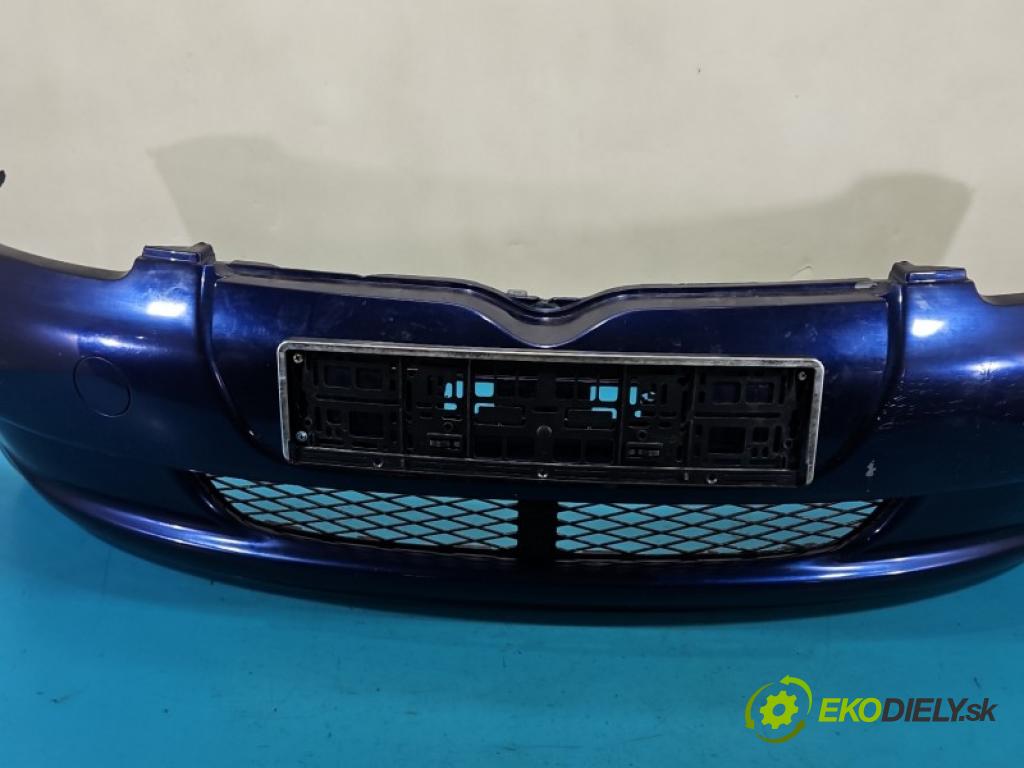 Toyota Yaris I 1999-2005 1.0 16V 68 hp manual 50 kW 998 cm3 3- nárazník přední (Klika dveří ostatní)