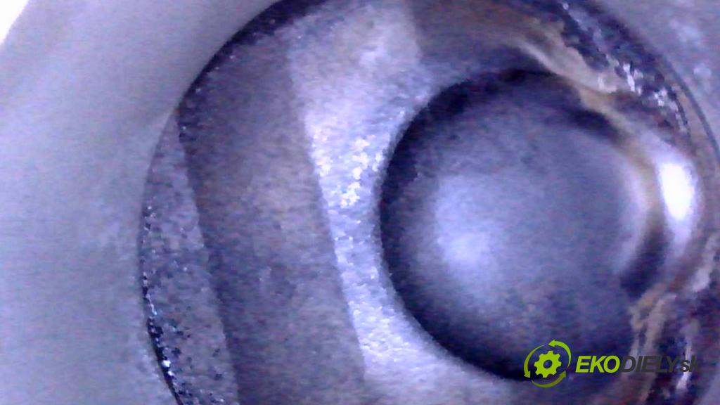 Porsche Cayenne I 2002-2010 4.8 V8 automatic 283 kW 4806 cm3 5- motor benzín: M48