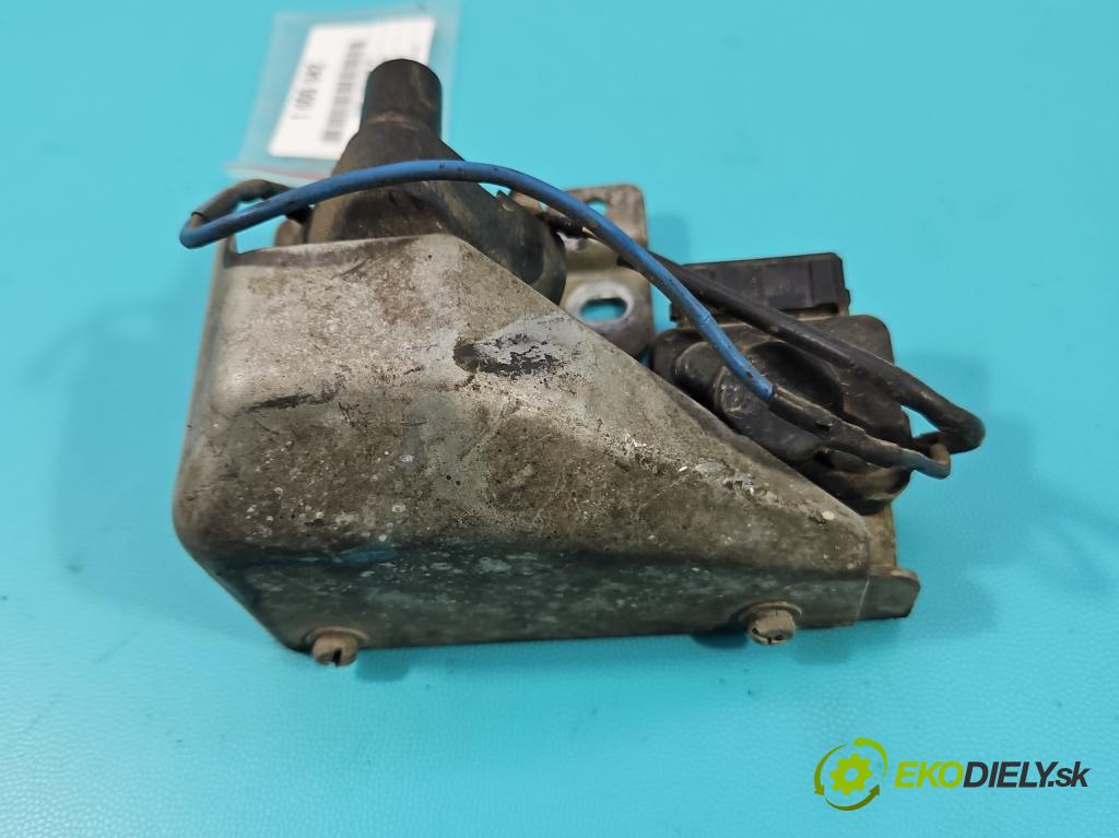 Audi A4 B5 1994-2001 1.6 8V 101 HP manual 74 kW 1595 cm3 4- cievka zapaľovacia (Zapaľovacia cievka)