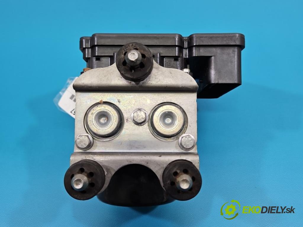 Porsche Cayenne I 2002-2010 4.8 V8 automatic 283 kW 4806 cm3 5- čerpadlo abs 7L0907379L (Pumpa ABS)